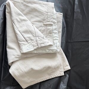 Abercrombie & Fitch Men's Light Tan Chinos